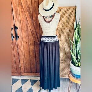 Forever 21 Black Embroidered Side Slit Maxi Skirt